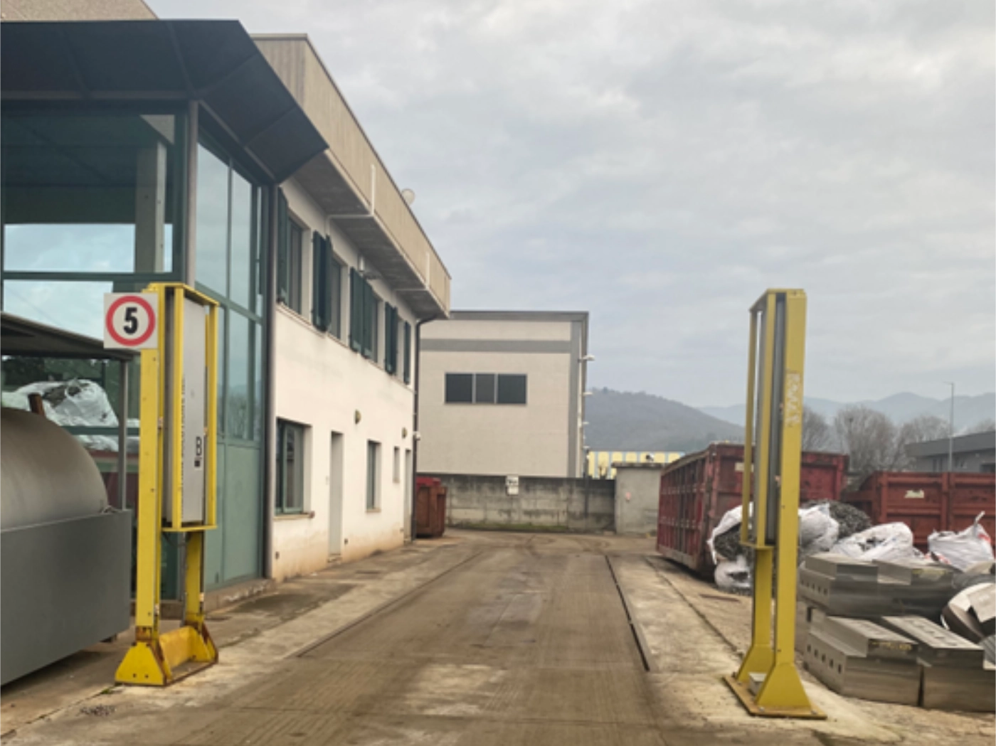 centro riciclo-rifiuti-metallici