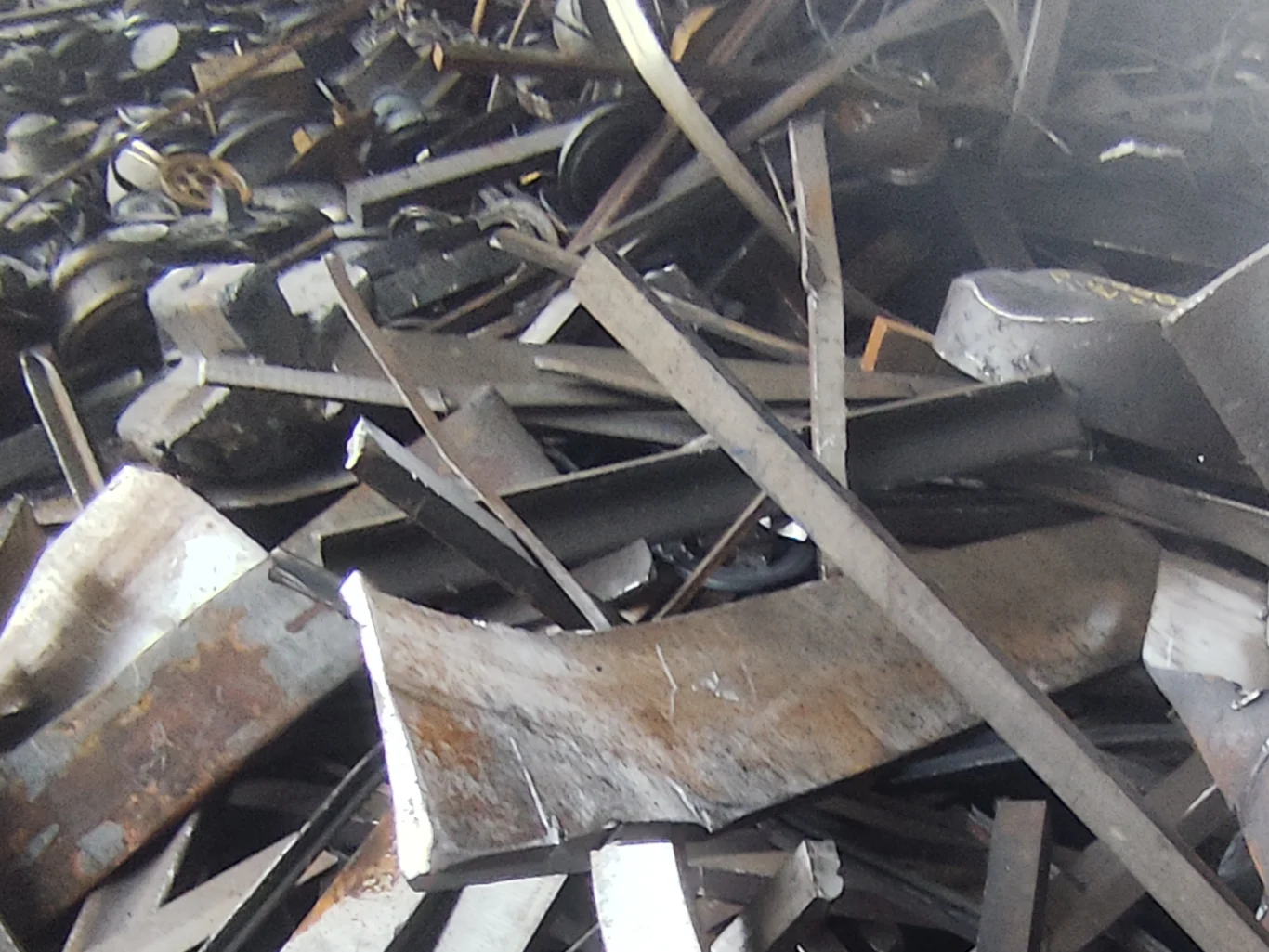 gestione-rifiuti-e-rottami