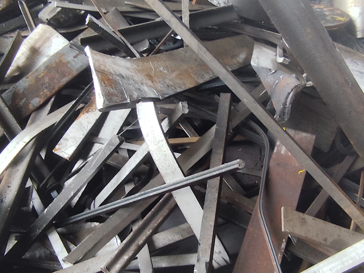smaltimento-rifiuti-metallici-brescia-bergamo